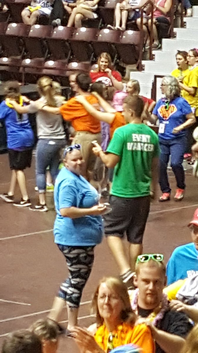 davidwallace851's tweet photo. Hey @NeoshoSD Special Olympics on a Friday night.  What great group #somoinparadise https://t.co/rwvGTUcSJn