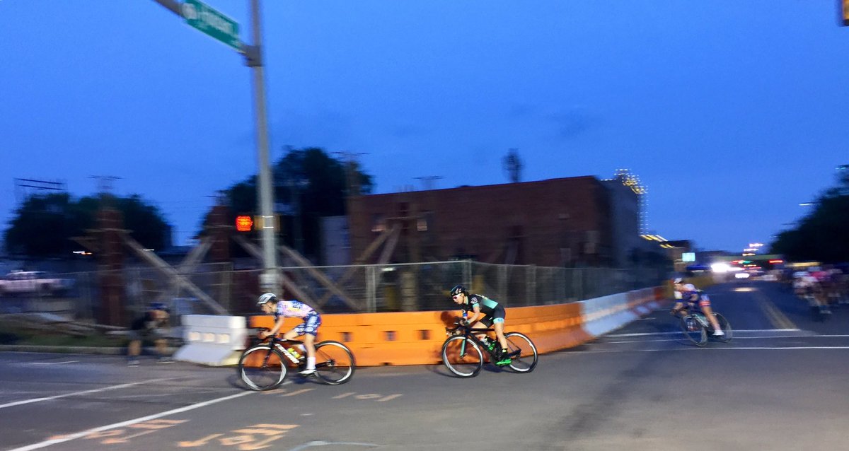 Sun is down, group is together &amp; @roxsoltattaquer take a cash prime 💰 💰 <a href="/OKCProAmClassic/">OKC ProAm Classic</a> #OKCProAm