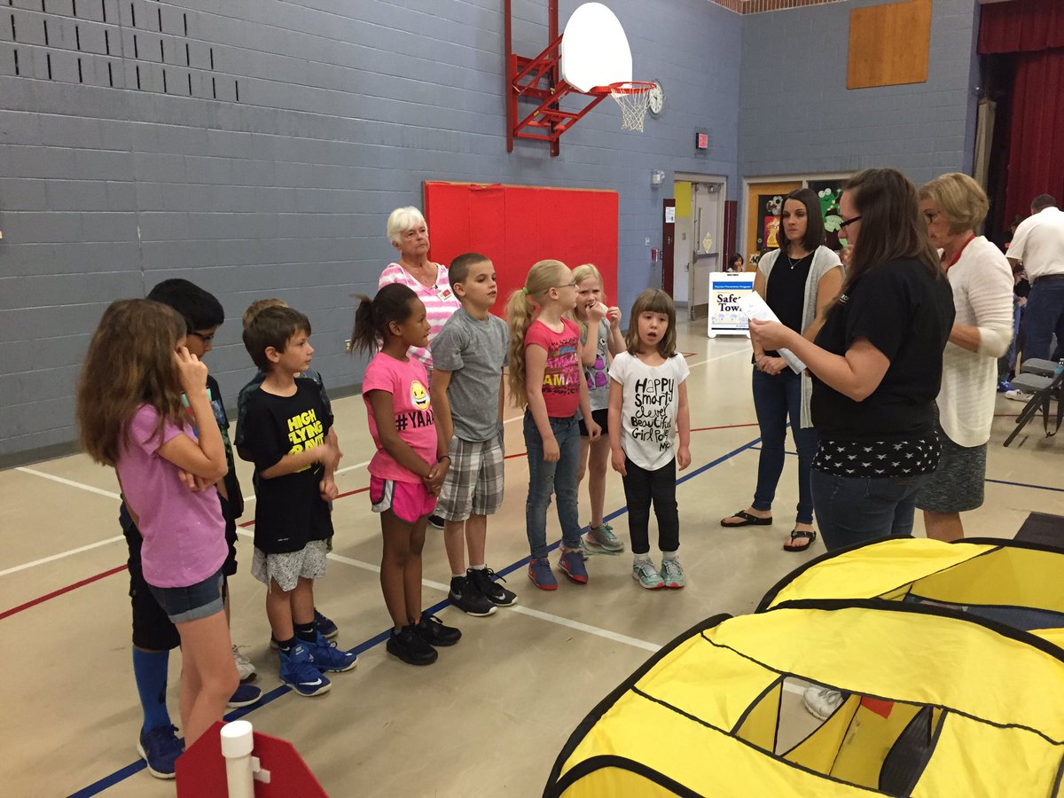 Mrs_Misera's tweet photo. Safety Town came for a visit today.  Thanks LVHN.❤️ https://t.co/LCjLlJiJpO