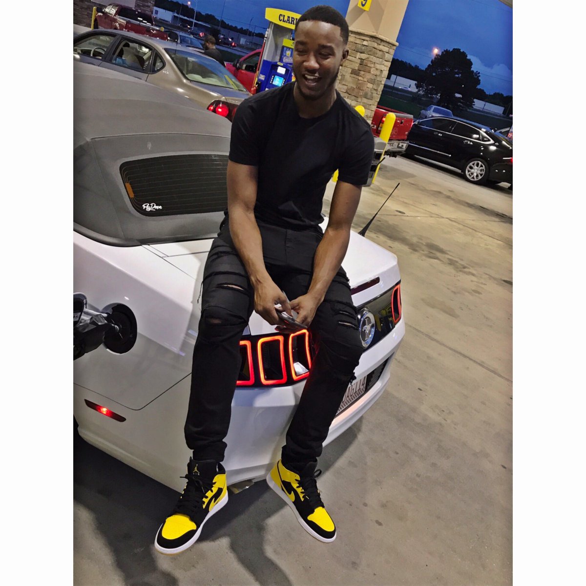 _flydope's tweet photo. When you #FlyDope they will always hate you https://t.co/5yv5Qu78yF