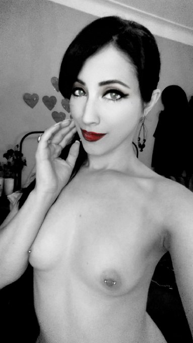 About to jump on @MyFreeCams in 10 min.  See you all there 😘  #MyFreeCams #MFC #LiveCams https://t.c<a class="tags" href="/tag/myfreecams">@myfreecams</a><a href="/tag/myfreecams"class="tags"><span>#myfreecams</span></a><a href="/tag/mfc"class="tags"><span>#mfc</span></a><a href="/tag/livecams"class="tags"><span>#livecams</span></a>