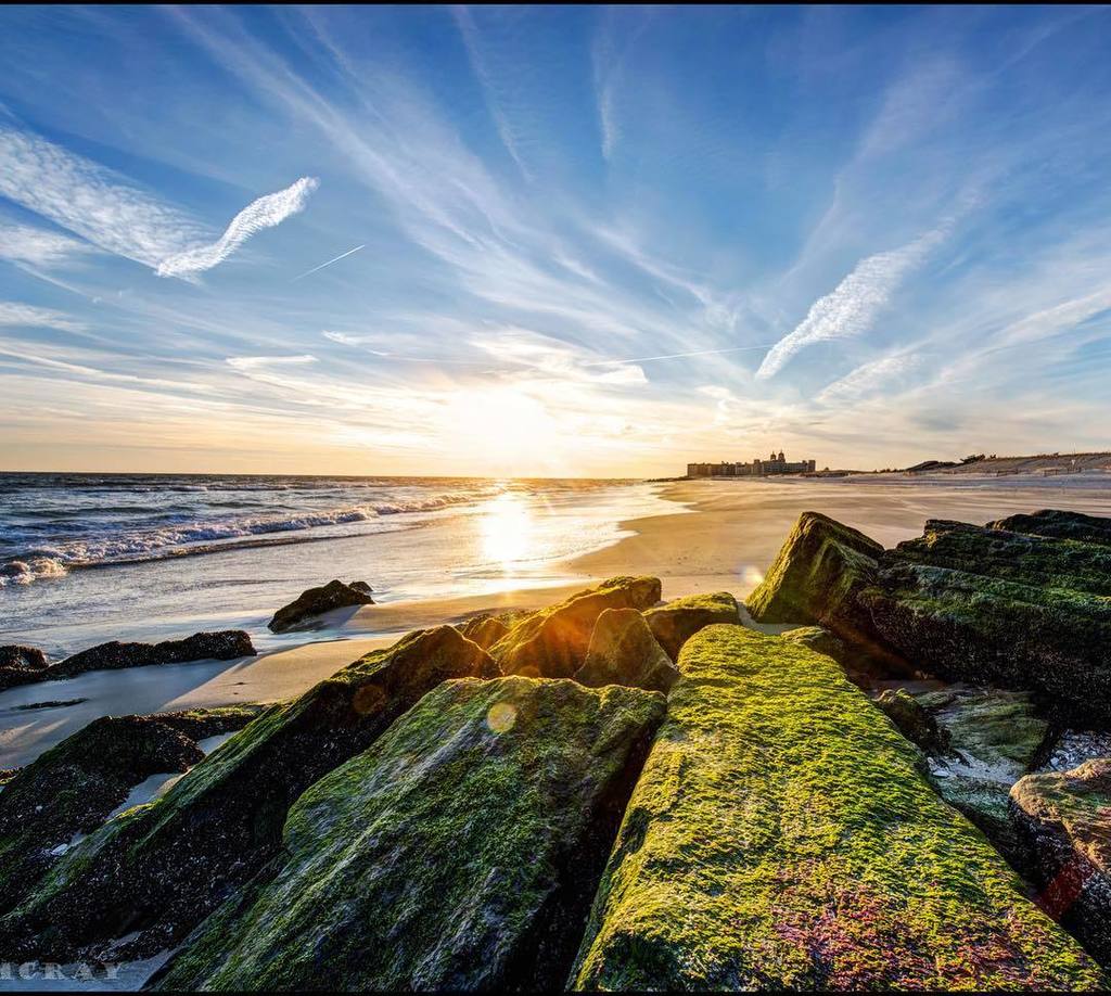 nikographer's tweet photo. #lidobeach #lidowest #lbny #nikographer #newyork #atlanticocean #sand #hdr #nikon #sunset #sunsets #sunset_ig #sun… https://t.co/YtsY7xDwvM https://t.co/W0nkc9mZJG