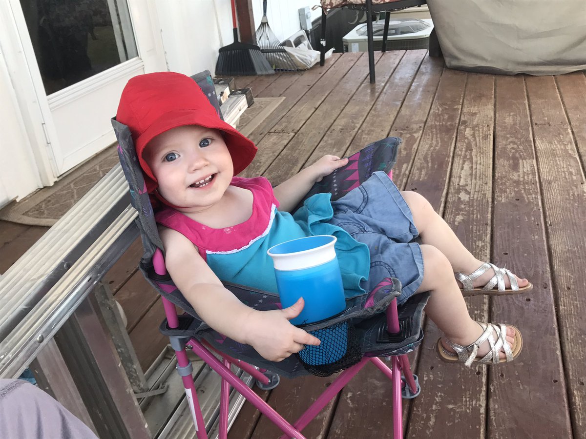 ResistanceAma's tweet photo. @Alyssa_Milano @CamachoKathy #thisiswhy. Grand baby, light of my life. #activistintraining https://t.co/Ch1MgM7qtK