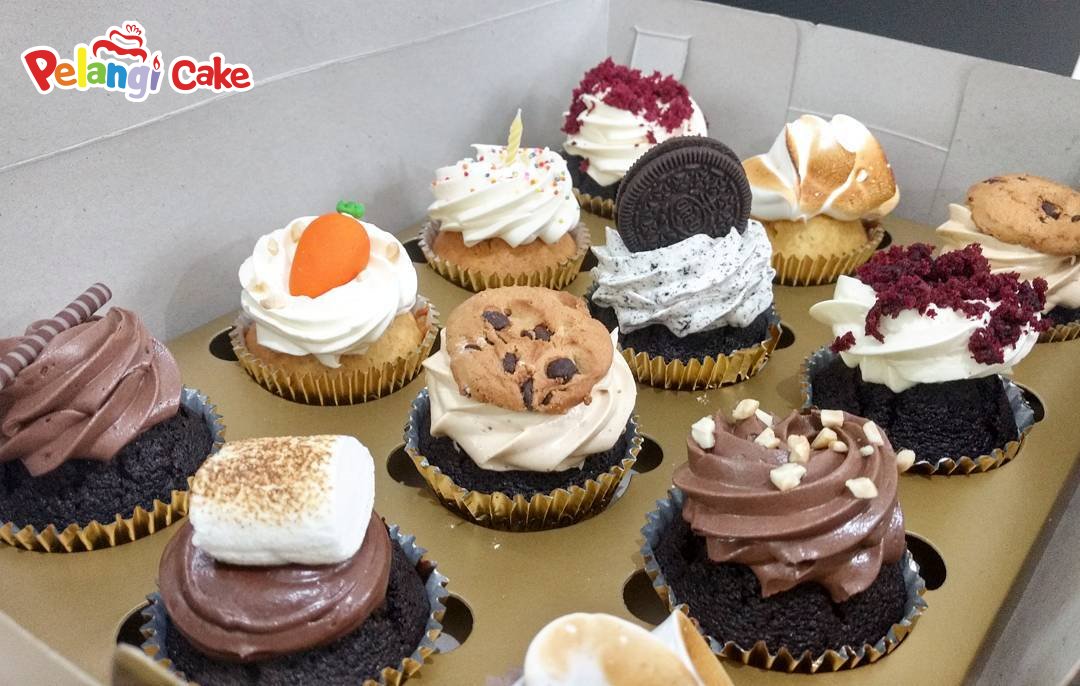 pelangi_cake's tweet photo. Try our new cupcake flavors! Available in 3 packaging options and 10 delicious flavors! 😋
https://t.co/EgB94177P7 https://t.co/76KEUWhEYM