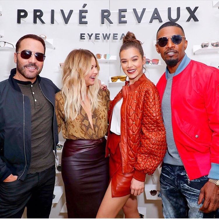 AshBenson_jp's tweet photo. アシュレイがコラボしているアウェアブランド PRIVE REVAUXのプロモーション写真が公開されました！
アシュレイの他にもジェイミー・フォックス、ヘイリー・スタインフェルド、ジェレミー・ピヴェンが広告をつとめています。
#AshleyJP https://t.co/BIPatkNbq3