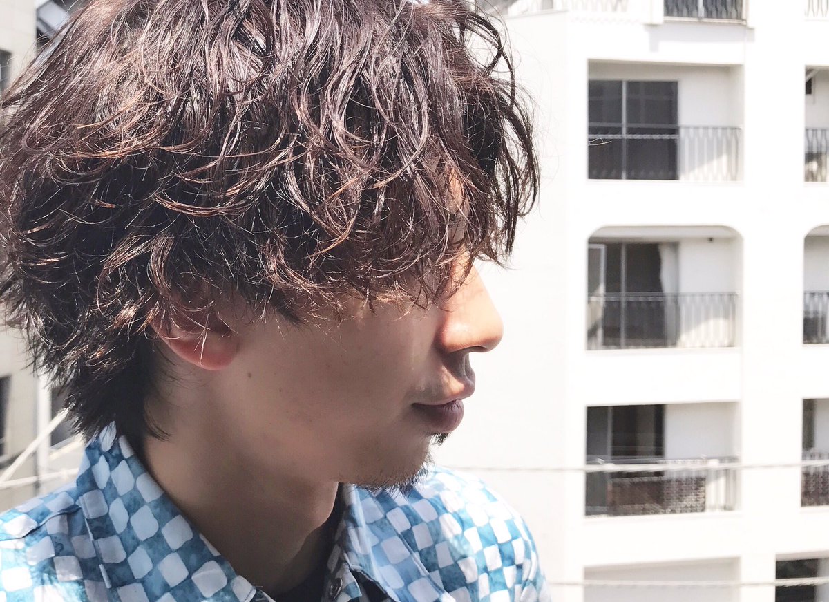 雨宮 雄三 Oceantokyo Over代表さんのツイート 今日もクックグリースを揉み込みツヤ出してパーマだしてなヘア 服はチェッカーシャツに太チノパンでラフに