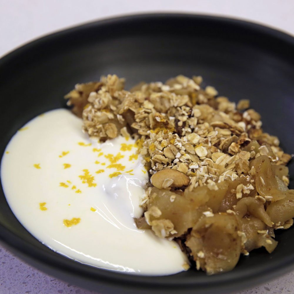 Looking for a new way to use toasted muesli? This apple and fig crumble is a good place to start ow.ly/aeP130c2XxM