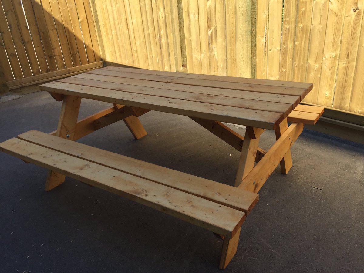 SouthwestYES's tweet photo. We are SO enjoying the picnic table, constructed and donated by Patti &amp; Steve Wilson, and a young helper.  Thank you! https://t.co/klpo8VkNYr
