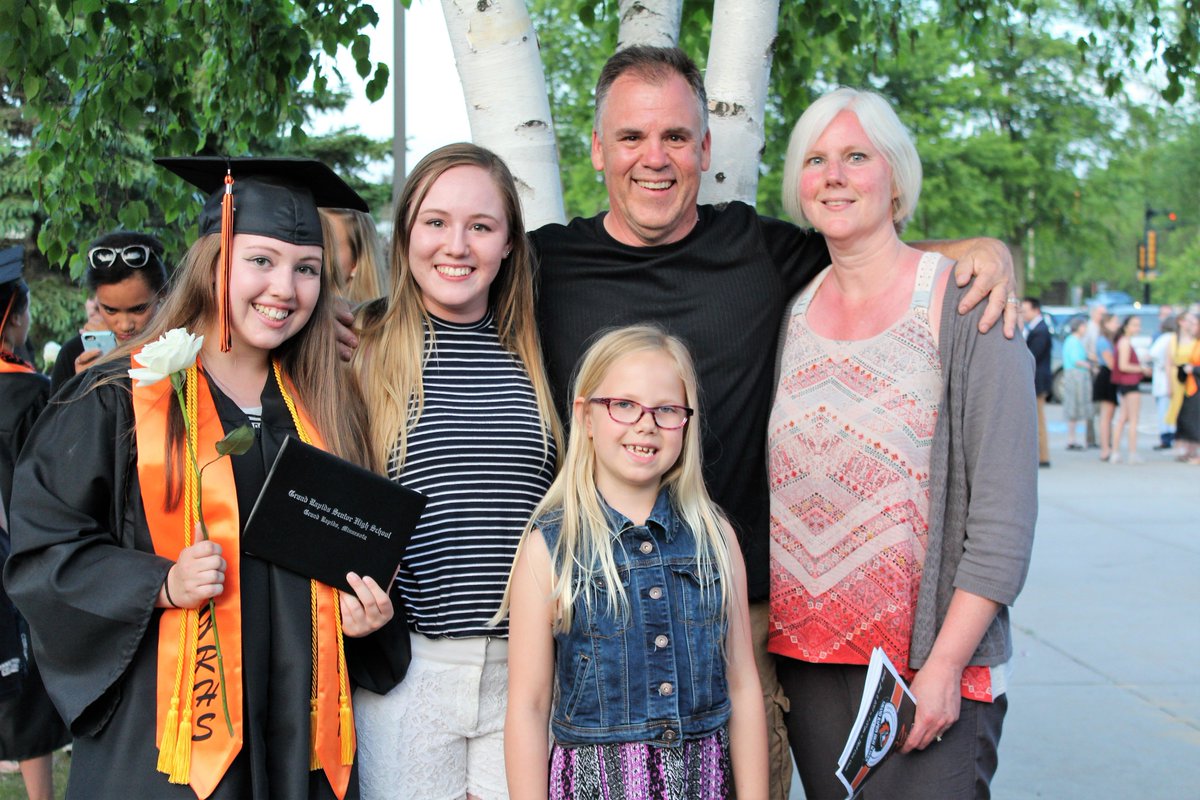 ScottPatrow's tweet photo. Well, she is graduated!  Proud parents. https://t.co/kHWg2hR5op