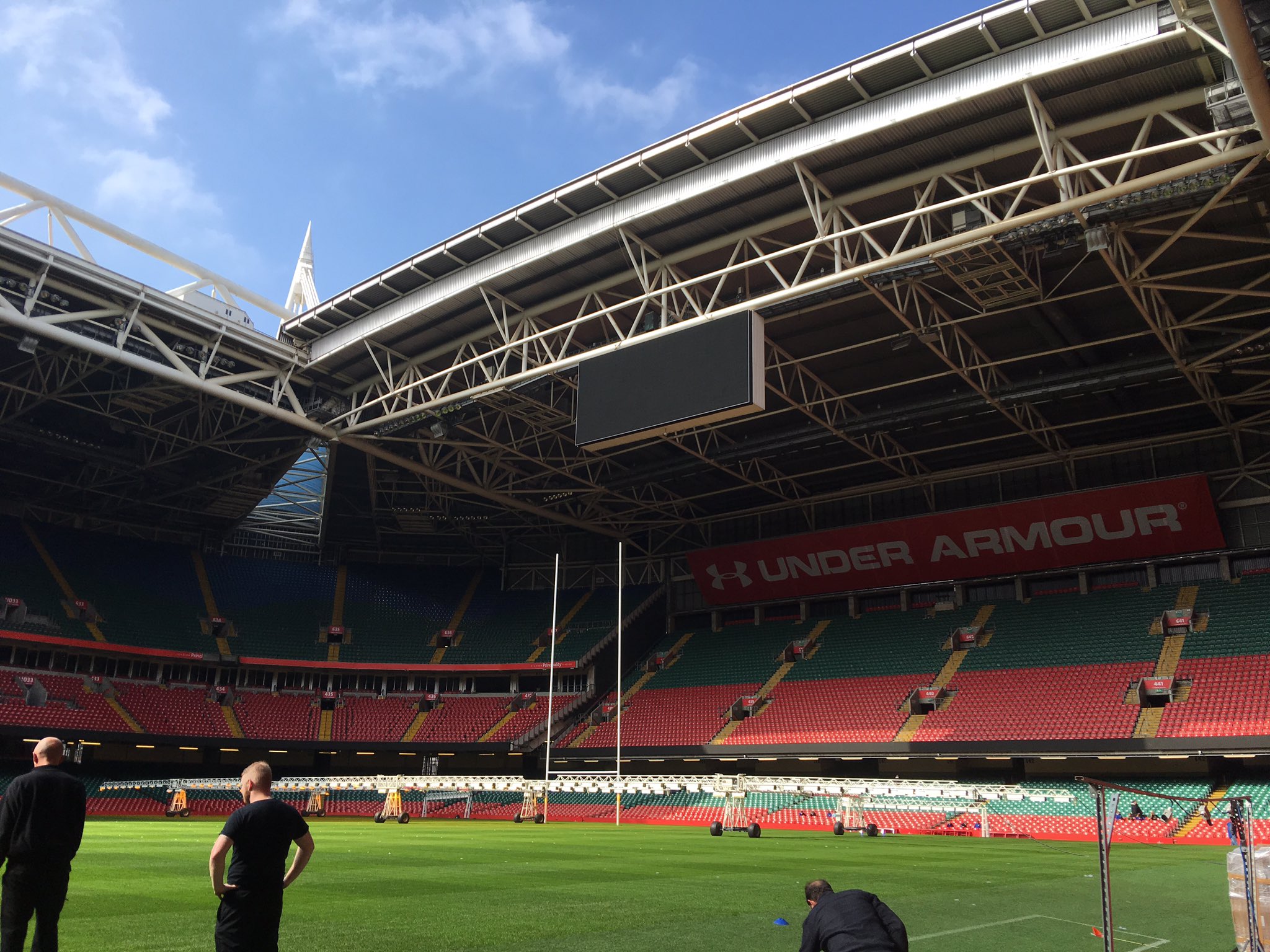 青山 隼 ウェールズに行った時に見学したスタジアム まさかここが今日行われるチャンピオンズリーグ決勝のスタジアムとは知らなかった 個人的にはブッフォンにタイトル獲って欲しい Liveでみたい Cl チャンピオンズリーグ決勝 カーディフ 青山 隼 ウェールズに行った時に見学したスタジアム まさかここが今日行われるチャンピオンズリーグ決勝のスタジアムとは知らなかった 個人的にはブッフォンにタイトル獲って欲しい Liveでみたい Cl チャンピオンズリーグ決勝 カーディフ