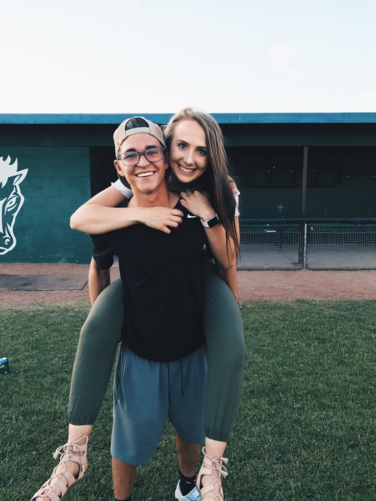 riggskenady's tweet photo. started and ended our senior year together!! hehe yay love him https://t.co/CUn0G2PiEf
