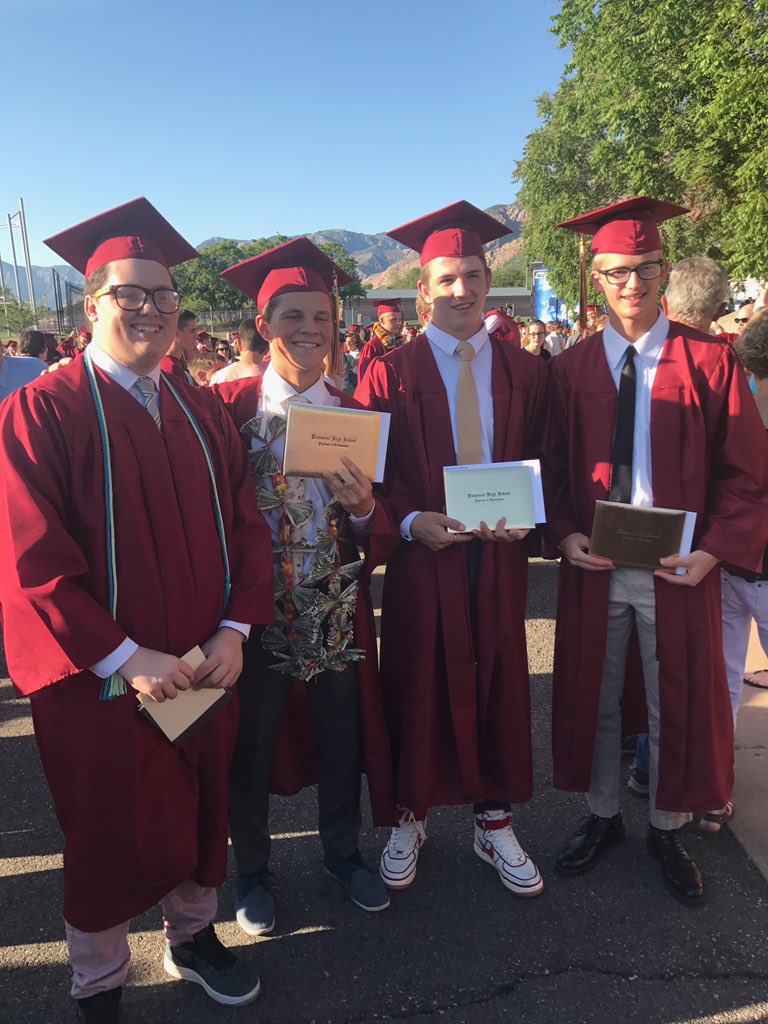 Graduated with all my homies!!💯