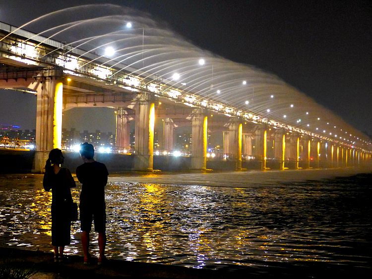 RTWkatiedays's tweet photo. It's time for you to get to #Seoul ASAP! Here are 62 Reasons Why https://t.co/60Fwwb0KAL #imagineyourkorea https://t.co/mdAPQ2yHne