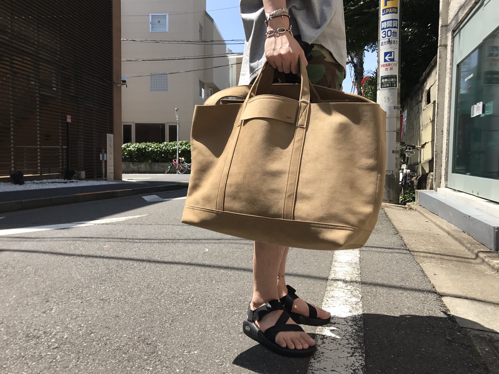 美品 zattuザッツ mac to-toマックトートバッグ ブラックBLACK ZATTU