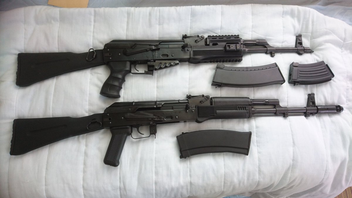 Akシリーズ エアガン はどれが実銃に近いのか 1