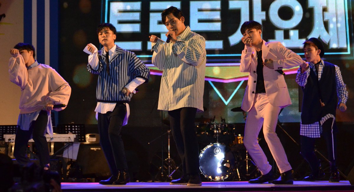 top_xnt's tweet photo. 20170528 J-TROT 청소년 트로트 가요제탑독  공개방송
.
#탑독 #상도 #호준 #비주 #제로 #야노
@ToppDoggHouse @ToppDogg_KR @SEOYANO95 @xerozh @PPPPPGoon https://t.co/LRG2FmHpBZ