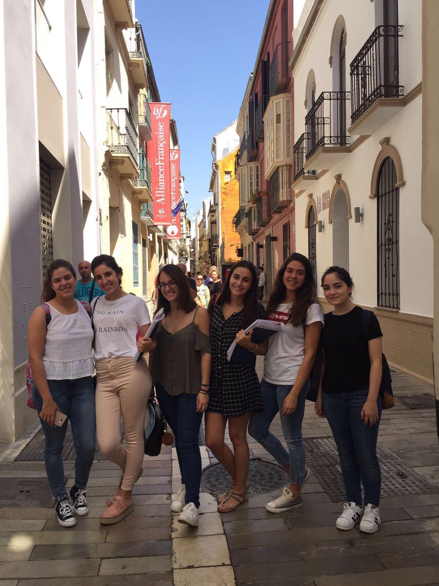 ColeLourdesCoin's tweet photo. Nuestros alumnos se presentan hoy a los exámenes oficiales  de A2 y B1 de francés https://t.co/vzyEAwBu7I