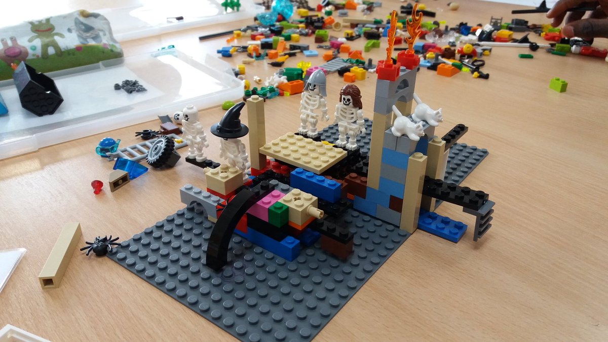 Lego Build to Express @switch_wolves #psychotherapeutic #LegoBTE #assistantpsych with @ReachPsychology