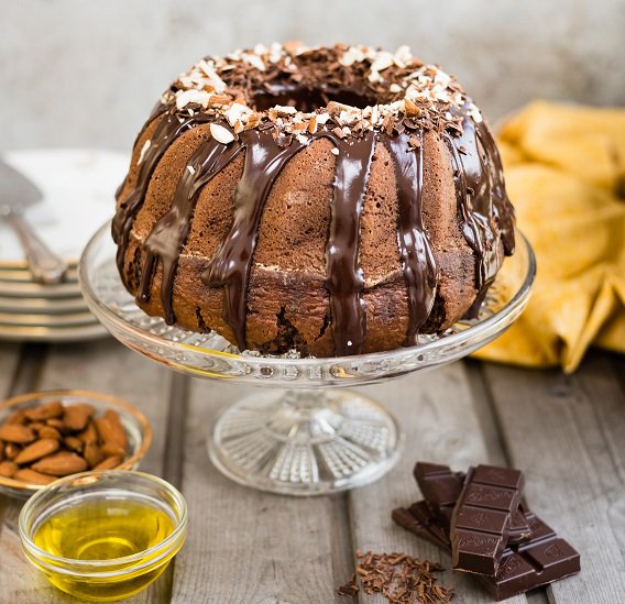 OxfamCanterbury's tweet photo. For a #chocolate #cake to remember make a #Fairtrade delight with @Zaytoun_CIC #OliveOil #almonds &70%dark #DevineChocolate @divinechocolate https://t.co/SYRUk10xYl