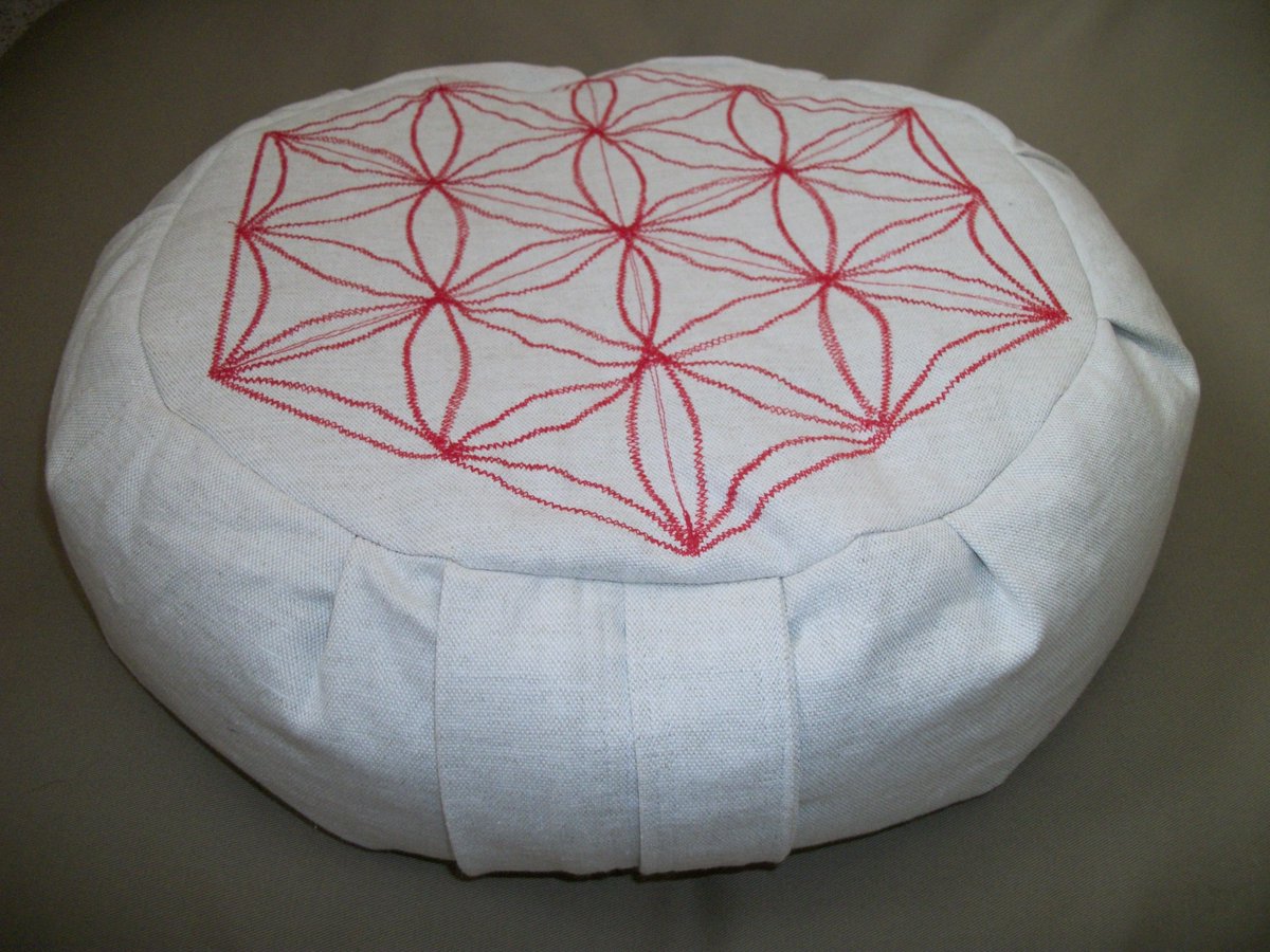 SarahGCoury's tweet photo. #meditation means to look deeply, to touch deeply so we can realize we are already home.~Thich Nhat Hanh #zafu by #Etsyseller #zafuchi https://t.co/BCciYk2D9d