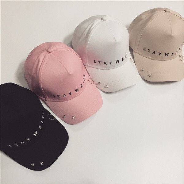 wainstore_'s tweet photo. 🌈 Pre-order 🌈
รหัส CAP-59
**สีดำ หมดนะคะ**
ราคา 200.- https://t.co/pyJ1VDpDMb