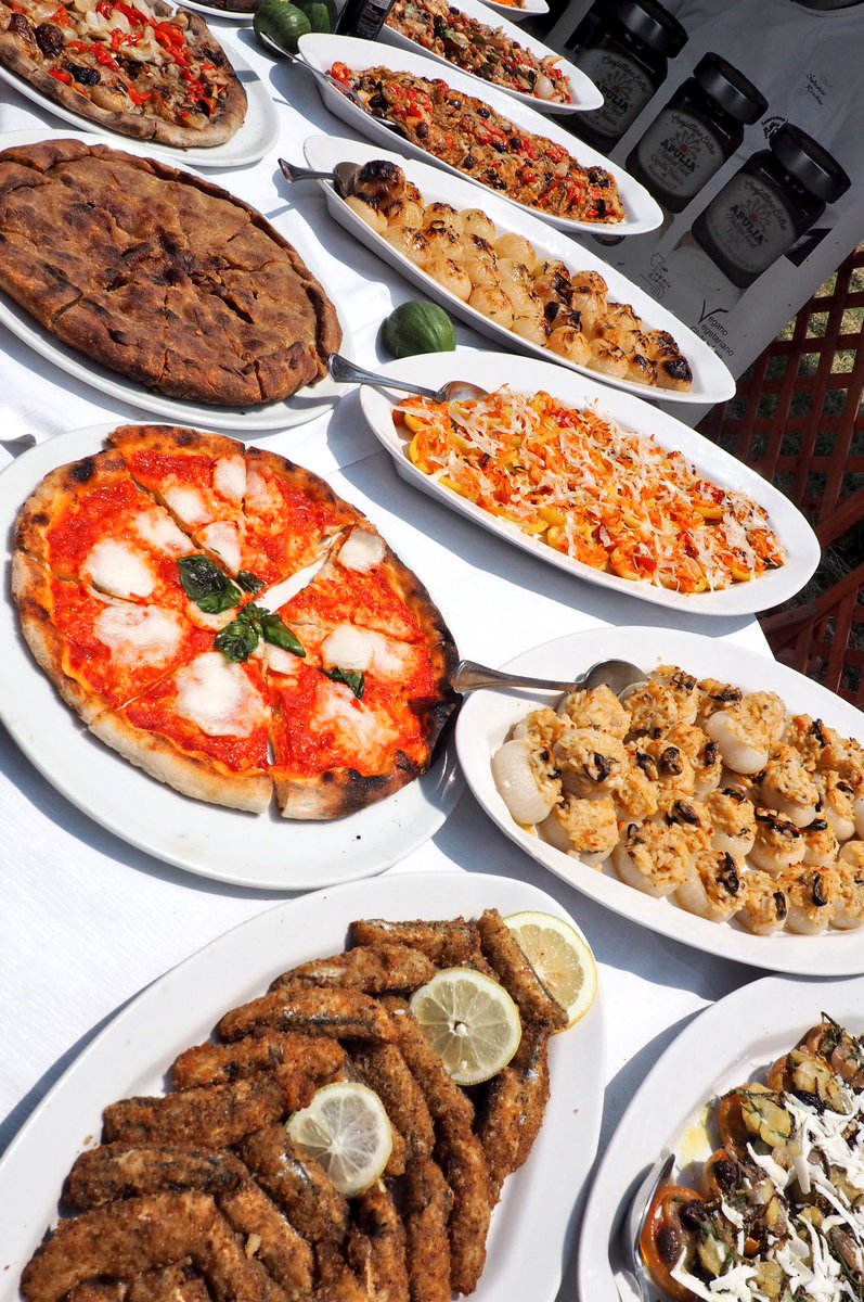 em_luxton's tweet photo. Italians know how to do a spread! #bloggerxMargherita #destinationinprogress #WeAreinPuglia #Puglia365 https://t.co/T2r0elNeKg