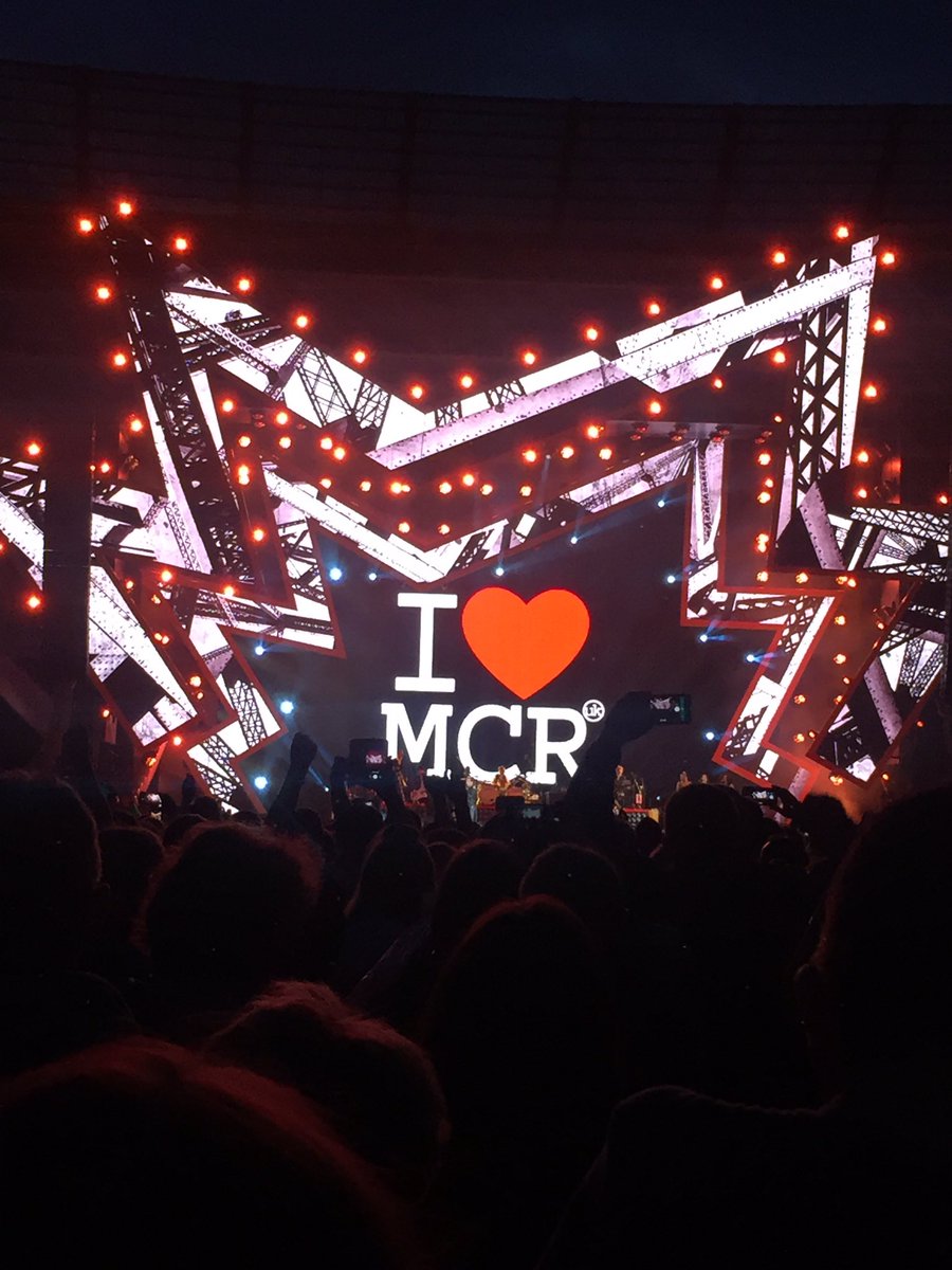 Brilliant night as always watching <a href="/robbiewilliams/">Robbie Williams</a> . we're strong ❤️