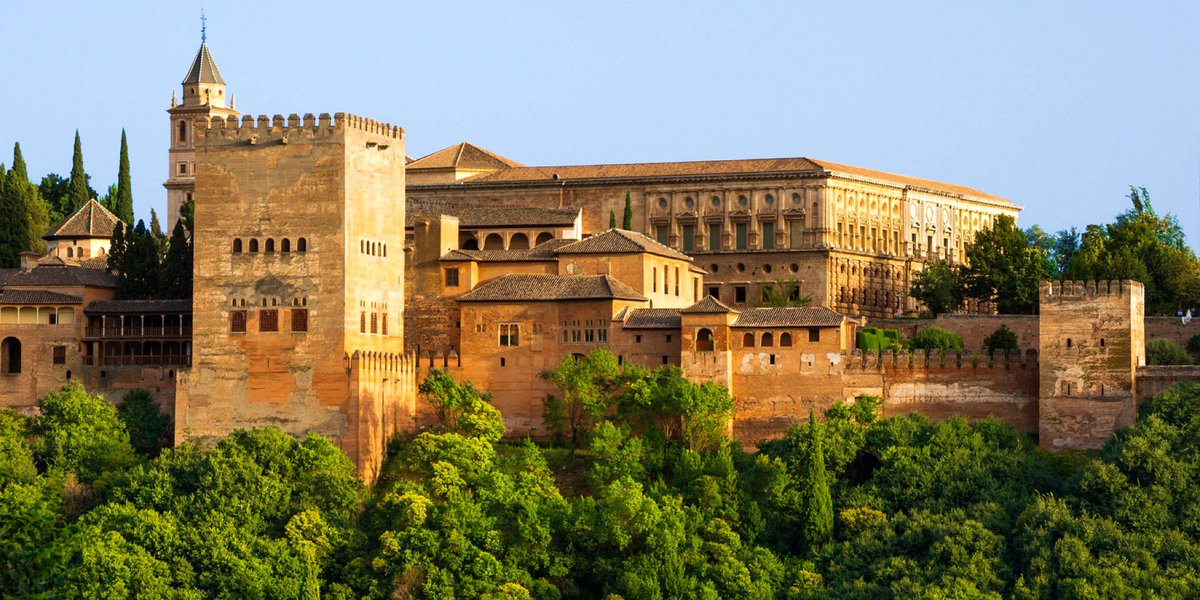 MedCruiseGuide's tweet photo. #Granada, visit Spain's Moorish and Christian history https://t.co/mF80bWoAIU #Andalucia https://t.co/64RQAOkBVp