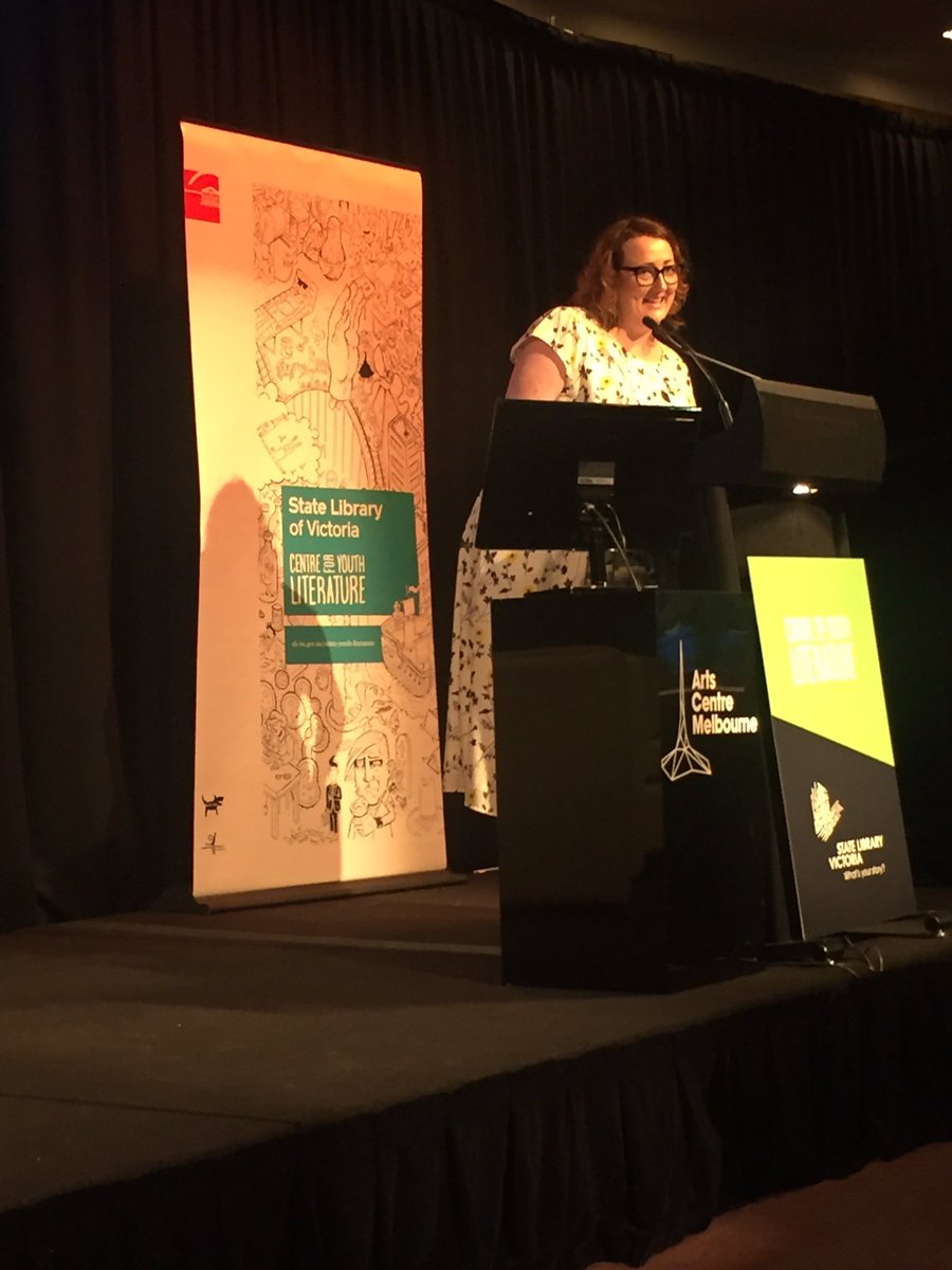 EmsJay89's tweet photo. No, THANK YOU @snarkywench ❤️ an amazing conference! #YAmatters https://t.co/YapPVJFgiN