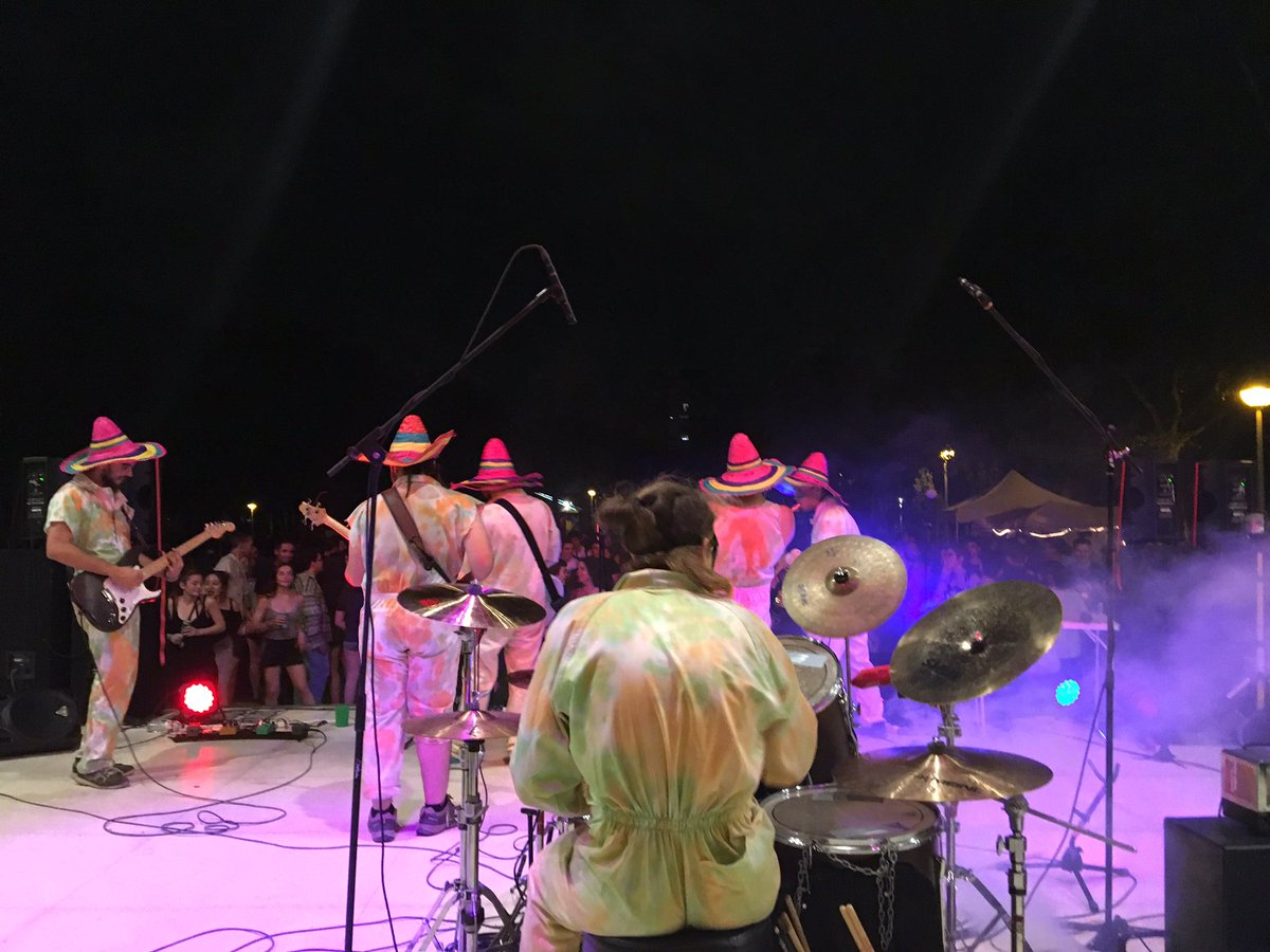 FestiautoorgBdp's tweet photo. Muchísimas gracias a todxs lxs que vinisteis ayer💜

HOY MÁS Y MEJOR! https://t.co/VYnys8hibD