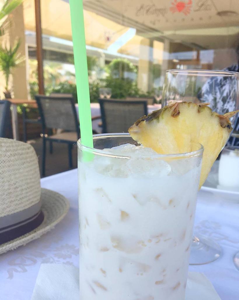 ecclestonsuk's tweet photo. Love That Summer feeling . Here's to a refreshing weekend. @ecclestonslondon #weekend #experience #luxurylifestyle… https://t.co/XPOIF1CRH5 https://t.co/qu6dAEvIrg