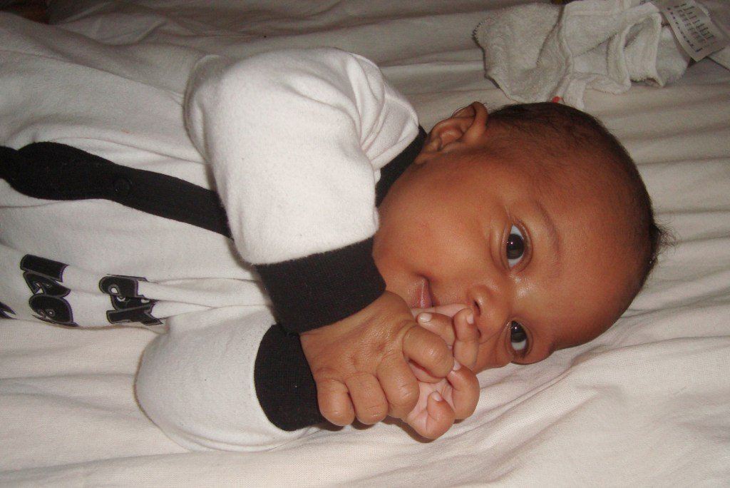 De vackra ljusbruna barnen som alla pratar om… afrope.se/2017/06/03/de-…