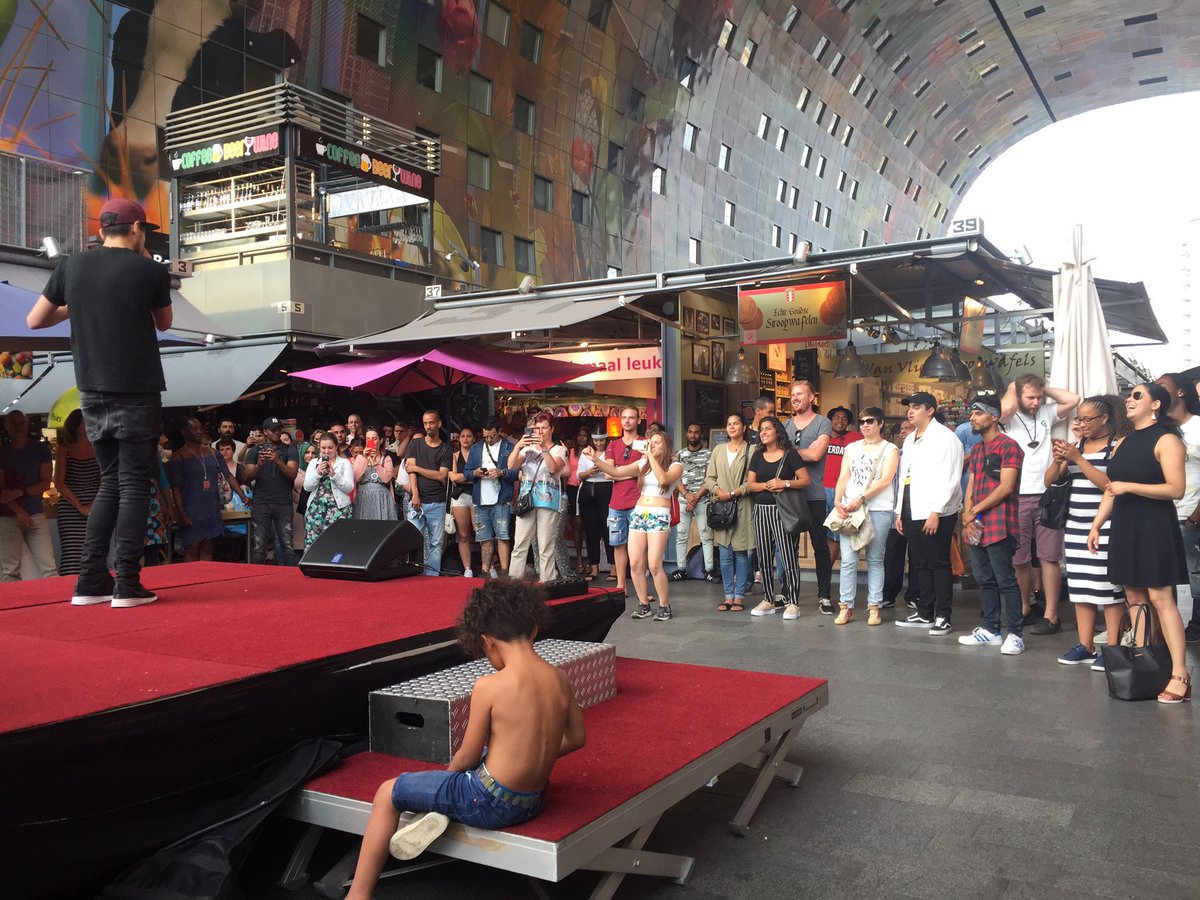 010sia's tweet photo. Productiehuis FLOW @Keshum nam gisteren @indemarkthal en @Tijdtrap over met spoken word artiesten, dansers en beatboxers! #010SAYSITALL https://t.co/JYpVuQdu16