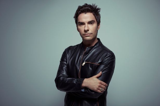 Happy Birthday Kelly Jones of 43 today! 