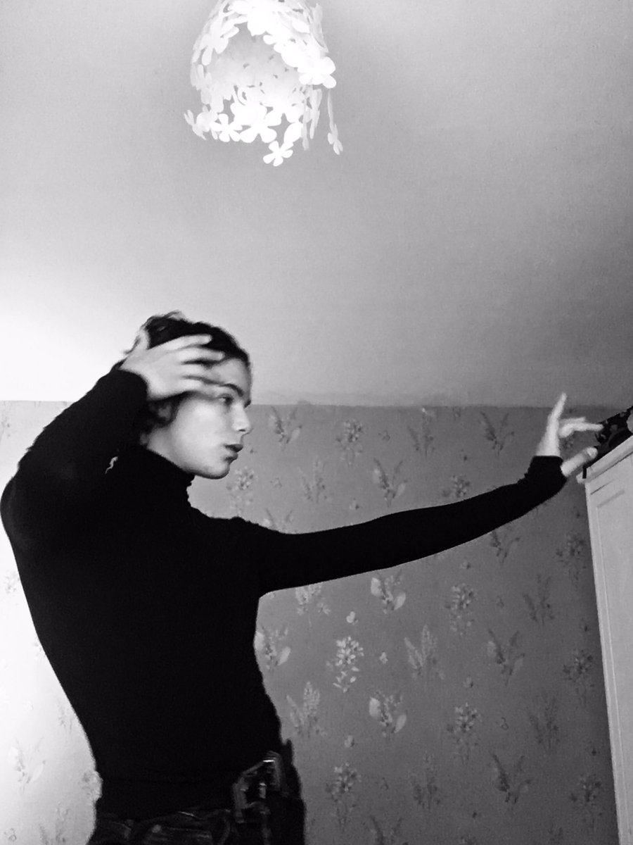 elia_griffin's tweet photo. Every little thing is gonna be alright @ArianaGrande https://t.co/D8FdIPs3sS