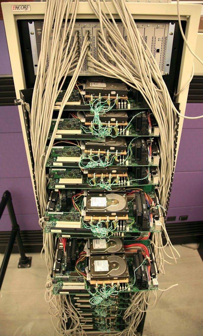netidhost's tweet image. Rak server milik google pada tahun 1999 silam.