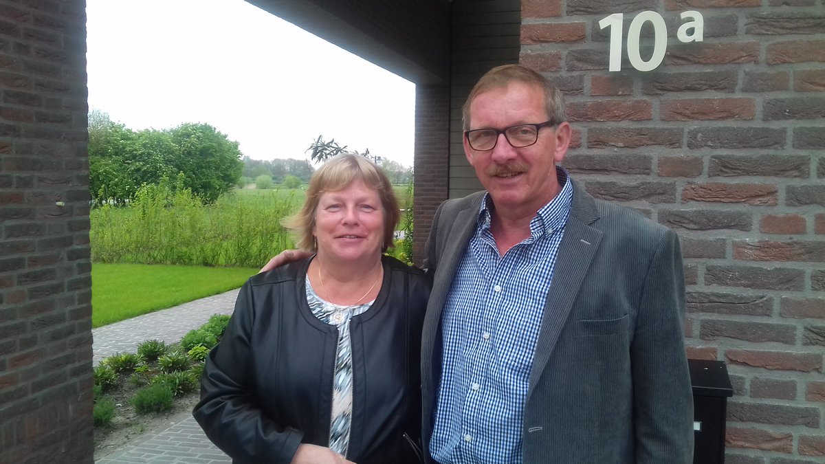 Lees het in 'de bladen.'
<a href="/VitaMagazine/">Vita Magazine</a> en in magazine Topic.
Thea en Rinie Theunissen van @De <a href="/LimburgsLeven/">De Riethorst</a> vieren feest!