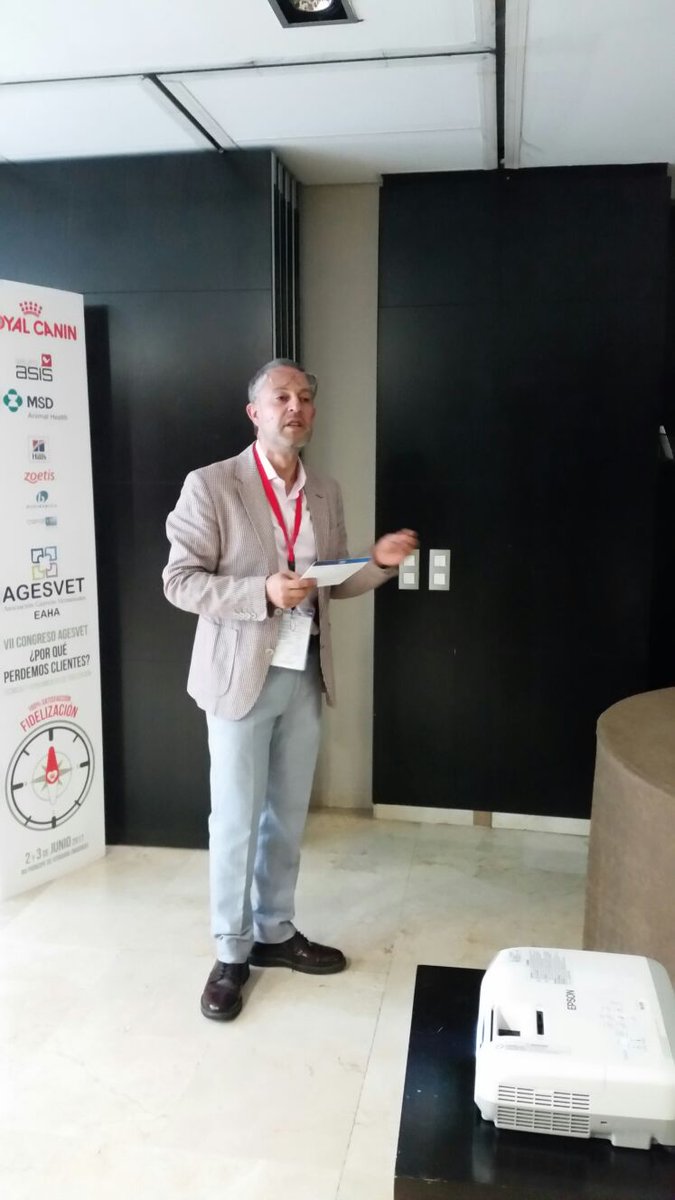 Agesvet's tweet photo. Da comienza la 2ª jornada del #VIICongresoAgesvet con el taller de @xavierborrasll #Veterinaria #Gestionveterinaria https://t.co/pcNQsuBE70