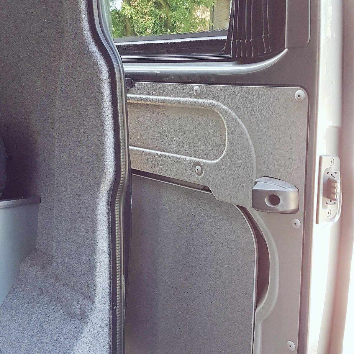 iCamperSolution's tweet photo. #Loc8TableSystem in a new #VW #T6. A quality #camping table that stores out of the way in the sliding door Roll on #summer #picnics https://t.co/rsNKFWQP8j