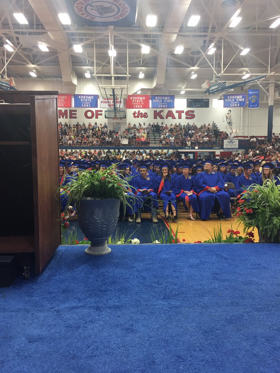 KHSClassof17_'s tweet photo. And just like that it's over.... Congrats Class of 2017!!! https://t.co/N8AOPgj6c8