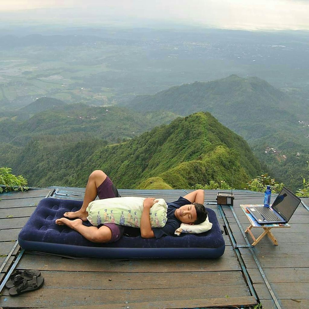 Enake ngenteni buko karo turu, sopo reti ngimpi mangan ning restoran padang

#aslisemarang

Repost from <a href="/jatengpos/">Jateng Pos</a>… ift.tt/2s3M65U