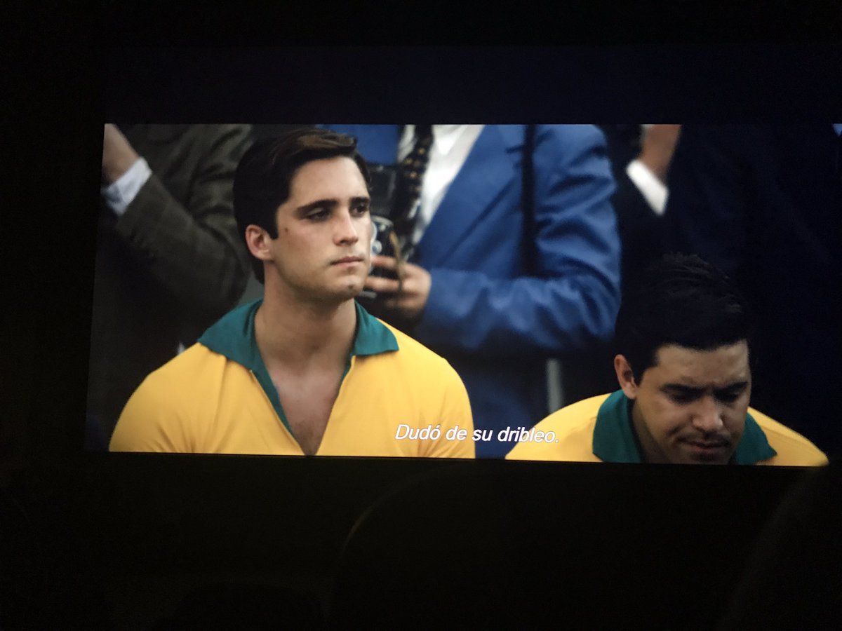 danielauriegas9's tweet photo. Viendo la nueva peli de mi bb @DiegoBoneta 😍💕 #PeleLaPelicula https://t.co/3oIeSt1SaP
