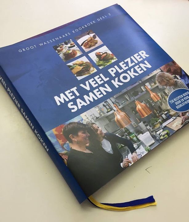 kookatelier's tweet photo. Groot #Wassenaars #Kookboek  komt uit eind okt 200 #recepten van en door kookliefhebbers https://t.co/hzoqn7om0c