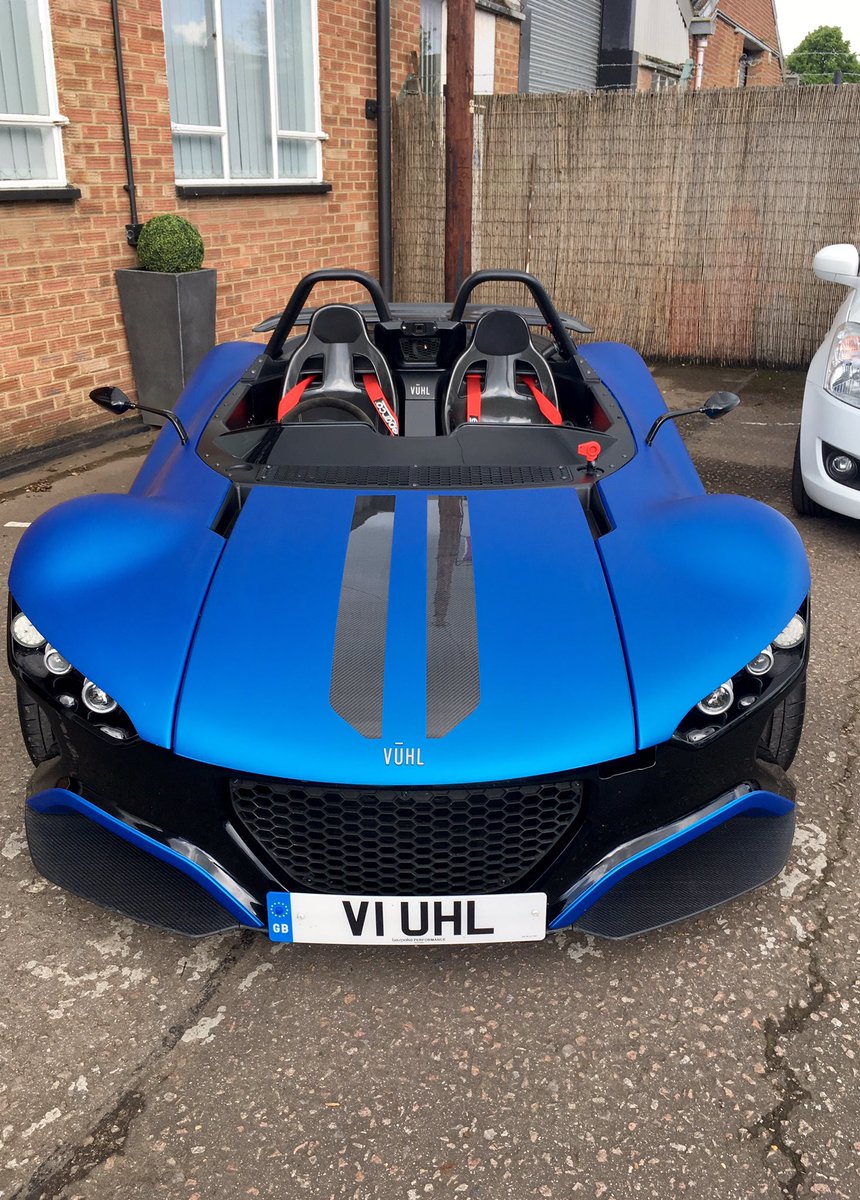 se7enmad's tweet image. Nice start to the day staring at a @VUHLAutomotive #vuhl #trackmachine @BespokePerform
