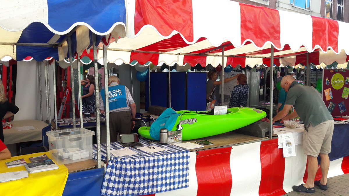Come down and see us at the Rushmoor Council Volunteer Fayre in Aldershot High Street!!! #helpsomebodypaddle