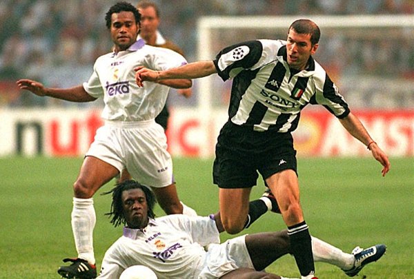 DeChalaca's tweet photo. #CardiffFinal (faltan 2h)
Ya hubo una final @realmadrid - @juventusfc; fue triunfo merengue por 1-0 en 1998 👉 https://t.co/BAc7OsfFHr https://t.co/uQDBusVdn2