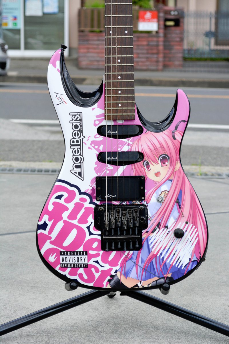 フランちゃん脳死rtbot Ikuhikosato お仕事情報 ビジュアルアーツ様の許諾を頂きまして ユイにゃん仕様のラッピングギター ストラトキャスター のデザイン 施工を行いました Girls Dead Monster ネイティヴ Angelbeats Ab 痛ギター