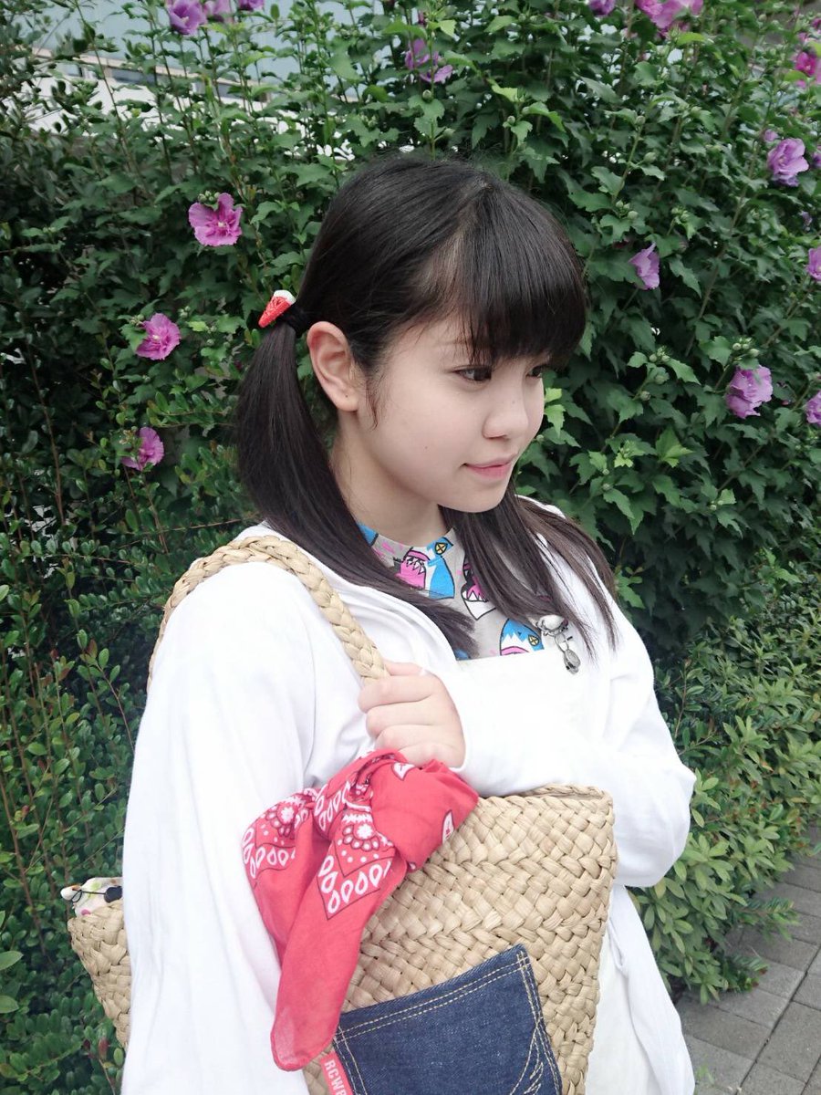 satohina1223's tweet image. #彼女とデートなう
って使ってあげてください…笑
ストーリー設定:
私→待ち合わせの30分前に着いて
ワクワクしてる
あなた→ソワソワしてる私を見て
顔が緩んでる

…私がちゃおを読んでた時、
こんな感じのデートでした( •̀∀︎•́ )✧︎
まだまだ流行りに乗って行くぞ