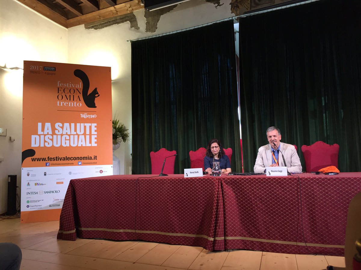 laConnieB's tweet photo. #Shafik #FestivalEconomia2017 Universities are factories producing #esperts. But as per now, experts are questioned and have a weaker role https://t.co/8JhOjXd7CY