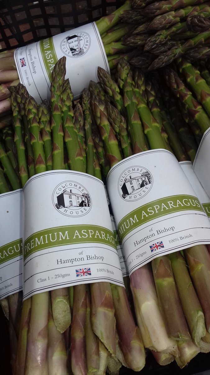 risburyrapeseed's tweet photo. Delicious seasonal produce at #kington today! @ksummerfoodfest @ColcombeFandD https://t.co/rqNJTSwTkN